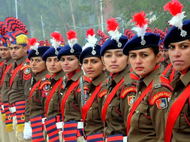 Full dress rehearsal of Republic Day at Sector 17 Parade Ground in Chandigarh on Friday. (Karun Sharma/HT Photo) Full dress rehearsal of Republic Day at Sector 17 Parade Ground in Chandigarh on Friday. (Karun Sharma/HT Photo)