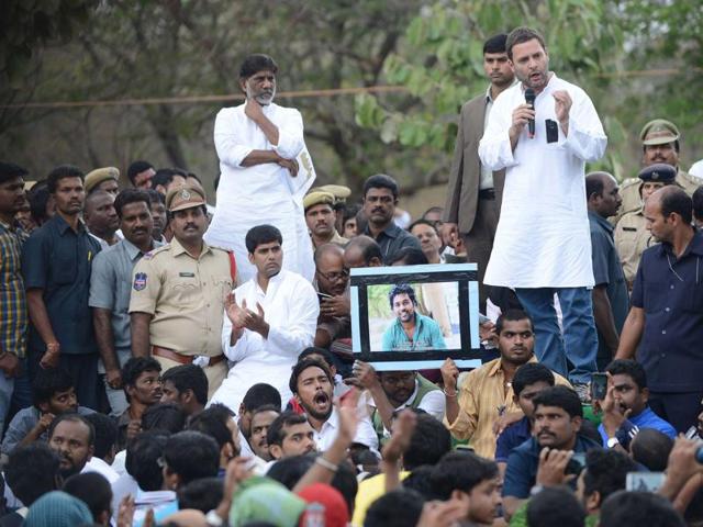 Congress leader Rahul Gandhi (R) talks during a protest at the University of Hyderabad against the death of Rohith Vemula.(AFP) Congress leader Rahul Gandhi (R) talks during a protest at the University of Hyderabad against the death of Rohith Vemula.(AFP)