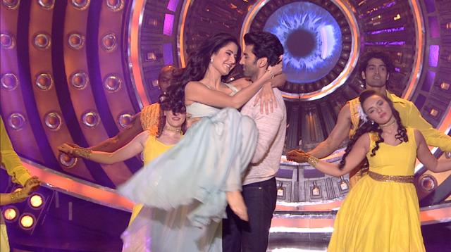 Aditya Roy Kapur and Katrina Kaif perform during the Bigg Boss 9 finale. The actors visited the sets to promote their upcoming film Fitoor.