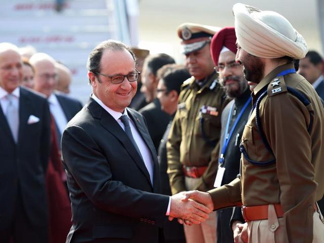 Hollande is invited to India to be the guest of honour at this year's Republic Day parade on January 26, the final day of a state visit that is expected to focus on trade and security. (AFP)