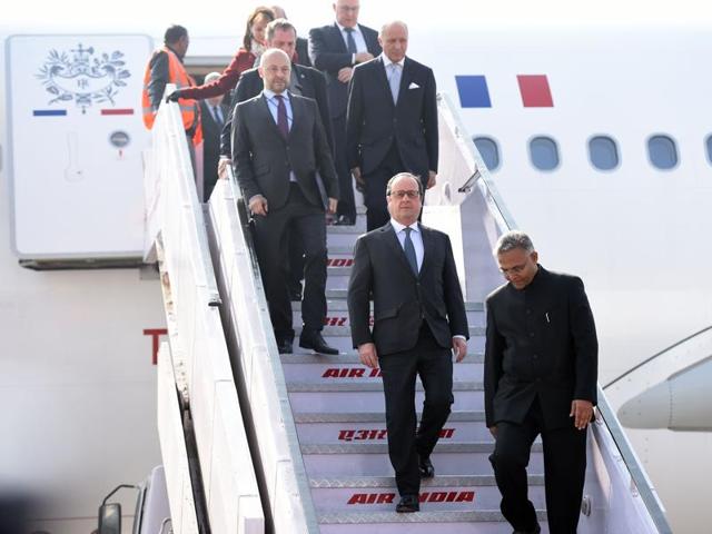 French President Francois Hollande lands in Chandigarh (PTI) French President Francois Hollande lands in Chandigarh (PTI)