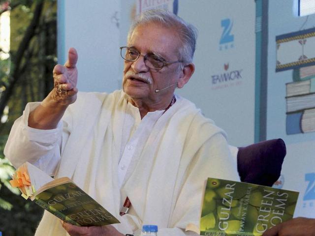 Lyricist and Poet Gulzar got a rousing welcome when he took to the stage for his session on Sunday. (PTI) Lyricist and Poet Gulzar got a rousing welcome when he took to the stage for his session on Sunday. (PTI)