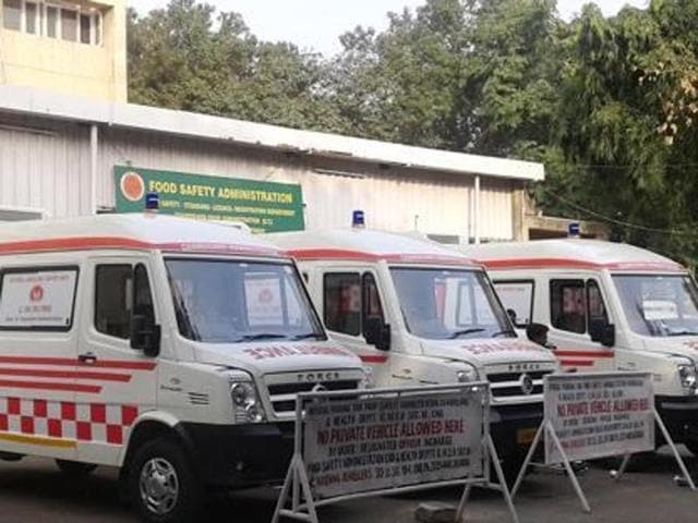 Emergency Vehicles,Ambulances: తెలంగాణలో కొత్త అంబులెన్స్‌లు.. ఆగస్టు 1  నుంచి అందుబాటులోకి.. - telangana government to introduce new ambulances  forpeople - Samayam Telugu