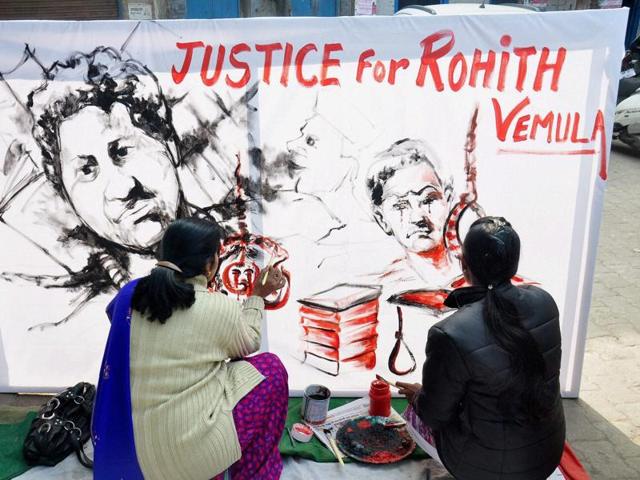 Artists from Moradabad pay tributes to Rohith Vemula.(PTI)