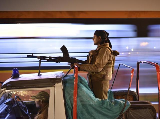 Delhi Police personnel patrol at Rajpath as India celebrates its 67th Republic Day. (Ravi Choudhary/ HT Photo)