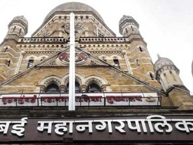Shiv Sena-BJP ruled Brihanmumbai Municipal Corporation (BMC) plans to purchase 11 cars, at a cost of Rs 60 lakh, to distribute copies of agenda of the meetings to civic committee members at their home Shiv Sena-BJP ruled Brihanmumbai Municipal Corporation (BMC) plans to purchase 11 cars, at a cost of Rs 60 lakh, to distribute copies of agenda of the meetings to civic committee members at their home