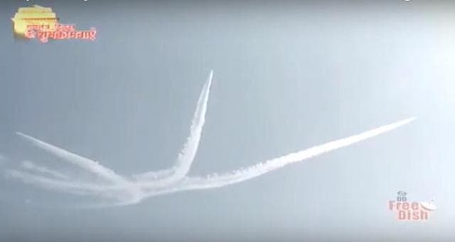 Precision at tremendous speed is on display; aerobatics with professional skills. Precision at tremendous speed is on display; aerobatics with professional skills.
