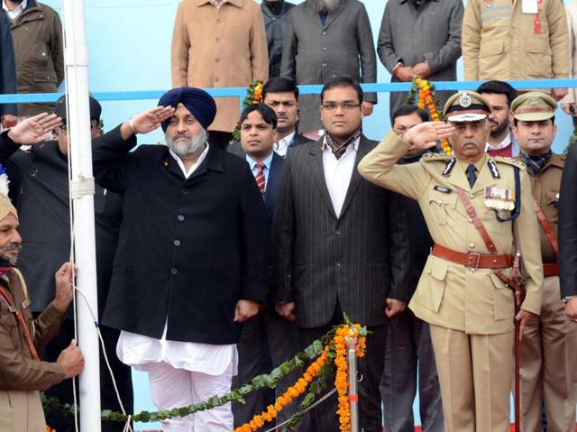 Punjab deputy chief minister Sukhbir Singh Badal salutes the national flag at the Republic Day function in Bathinda on Tuesday. The function, held at the multi purpose sports stadium, was a colourful event tinged with patriotic fervour.Photo by Sanjeev Kumar/Hindustan Times. (Sanjeev Kumar/HT Photo) Punjab deputy chief minister Sukhbir Singh Badal salutes the national flag at the Republic Day function in Bathinda on Tuesday. The function, held at the multi purpose sports stadium, was a colourful event tinged with patriotic fervour.Photo by Sanjeev Kumar/Hindustan Times. (Sanjeev Kumar/HT Photo)