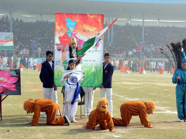 Students performing during the Republic Day celebrations in colourful event tinged with patriotic fervour in Bathinda. (Sanjeev Kumar/HT Photo) Students performing during the Republic Day celebrations in colourful event tinged with patriotic fervour in Bathinda. (Sanjeev Kumar/HT Photo)