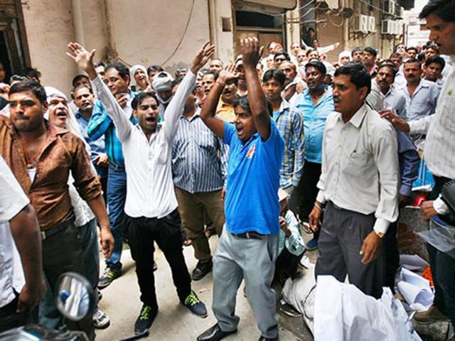 Municipal employees protest demanding release of salary funds. (HT File Photo) Municipal employees protest demanding release of salary funds. (HT File Photo)
