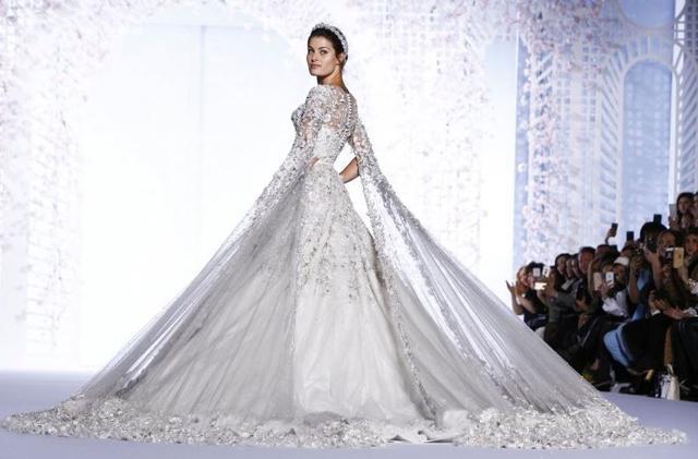 The finale gown - a showstopping bridal dress with a three-metre train. (Twitter)