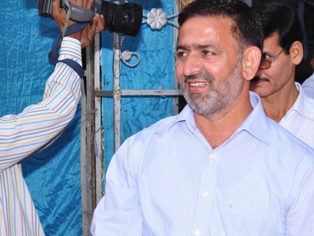 Aam Aadmi Party (AAP) legislator from west Delhi’s Vikaspuri constituency Mahendra Yadav has been arrested by the Delhi Police in a case of rioting, damaging public property and stopping public servants from performing duties (Facebook) Aam Aadmi Party (AAP) legislator from west Delhi’s Vikaspuri constituency Mahendra Yadav has been arrested by the Delhi Police in a case of rioting, damaging public property and stopping public servants from performing duties (Facebook)