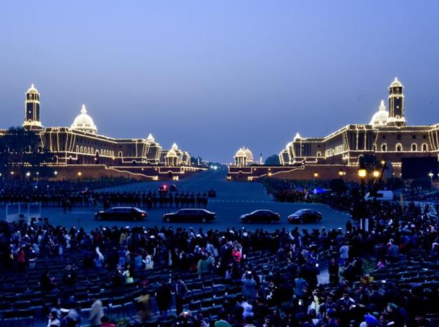 The illuminated South Block and North Block after a rehearsal of the Beating Retreat ceremony at Vijay Chowk in New Delhi. (Arvind Yadav/HT Photo) The illuminated South Block and North Block after a rehearsal of the Beating Retreat ceremony at Vijay Chowk in New Delhi. (Arvind Yadav/HT Photo)