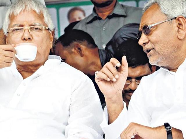 BJP says that RJD chief Lalu Prasad is the “super chief minister” in Bihar while Nitish Kumar is just a puppet CM.(HT File Photo) BJP says that RJD chief Lalu Prasad is the “super chief minister” in Bihar while Nitish Kumar is just a puppet CM.(HT File Photo)