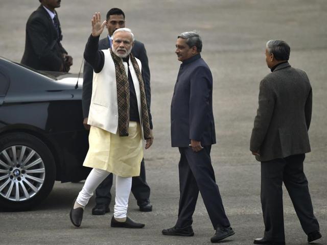 Prime Minister Narendra Modi arrives for the Beating Retreat ceremony. (Ajay Aggarwal/HT Photo)