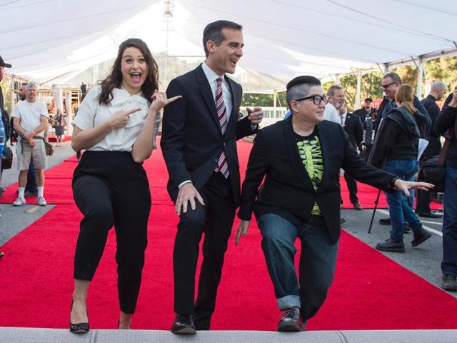 Actor Katie Lowes, Los Angeles Mayor Eric Garcetti and actor Lea DeLaria, nominee for SAG Awards Comedy Ensemble, pose during the 22nd Annual Screen Actors Guild Awards - Red Carpet Roll-Out and Behind-The-Scenes at the Shrine in Los Angeles. (AFP) Actor Katie Lowes, Los Angeles Mayor Eric Garcetti and actor Lea DeLaria, nominee for SAG Awards Comedy Ensemble, pose during the 22nd Annual Screen Actors Guild Awards - Red Carpet Roll-Out and Behind-The-Scenes at the Shrine in Los Angeles. (AFP)