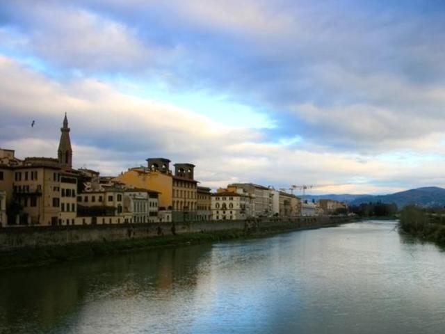 The Arno river passes through Florence, with both sides lined up with flee markets, galleries and residences. (Picture courtesy: Mad Art Photography) The Arno river passes through Florence, with both sides lined up with flee markets, galleries and residences. (Picture courtesy: Mad Art Photography)