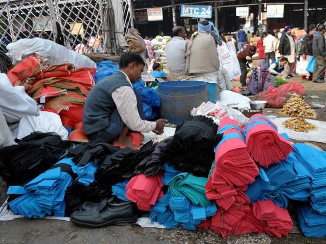 Use of cloth like carry bags banned in Chandigarh Hindustan Times