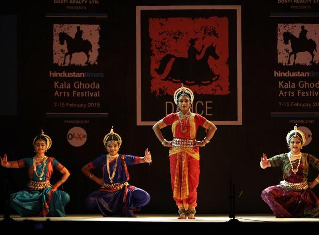 On the dance front, the stage is set for Kathak, Kuchipudi, fusion and contemporary dance from Italy, with the selection spanning continents and time periods.(HT photo) On the dance front, the stage is set for Kathak, Kuchipudi, fusion and contemporary dance from Italy, with the selection spanning continents and time periods.(HT photo)