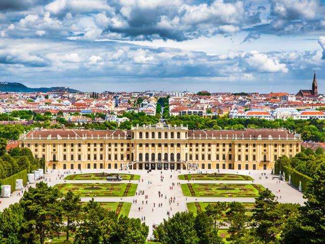 Schönbrunn Palace is surrounded by formal gardens designed by Jean Trehet, a pupil of the French landscape architect André Le Nôtre, who designed the gardens at Versailles. This Habsburg family residence has an adjoining zoo, which is the oldest in the world. (Shutterstock) 