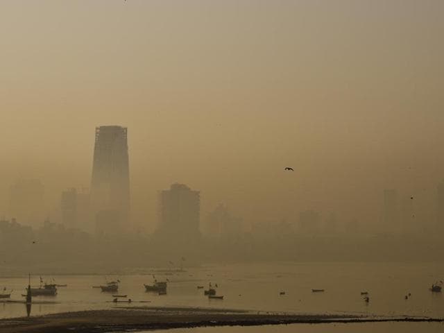Buildings seen in heavy smog at Bandra on Saturday. (HT Photo)