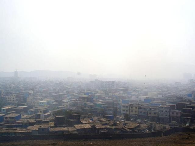 The fire that started at the Deonar dumping ground on January 27 has taken Mumbai’s air quality to its worst levels since June 2015 when SAFAR set up the AQI. (Prashant Waydande) The fire that started at the Deonar dumping ground on January 27 has taken Mumbai’s air quality to its worst levels since June 2015 when SAFAR set up the AQI. (Prashant Waydande)