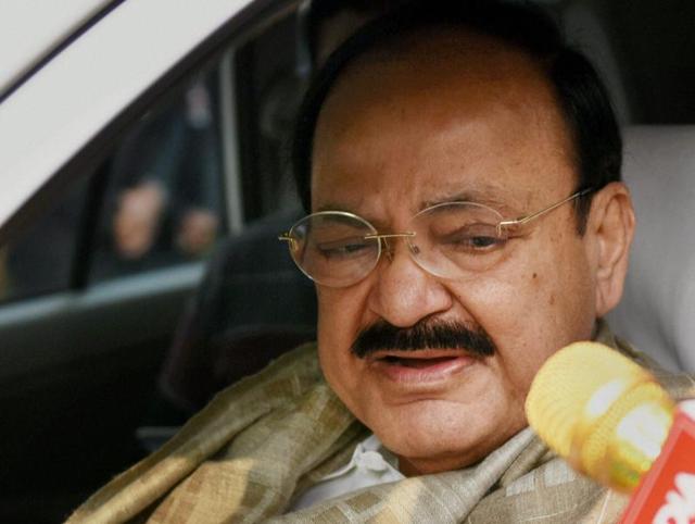 Union parliamentary minister Venkaiah Naidu interacts with media after a meeting with Congress president Sonia Gandhi outside her residence in New Delhi.(PTI File Photo)
