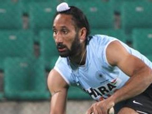 Sardar Singh rubbishes allegestions.(HT file photo)