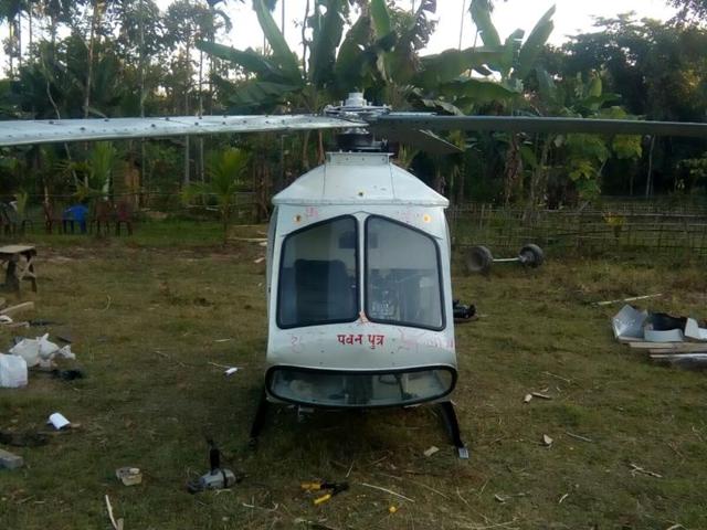 An automobile mechanic, Sharma spent more than Rs15 lakh to design the helicopter with metal sheets, car seats and two SUV engines.(HT Photo) An automobile mechanic, Sharma spent more than Rs15 lakh to design the helicopter with metal sheets, car seats and two SUV engines.(HT Photo)