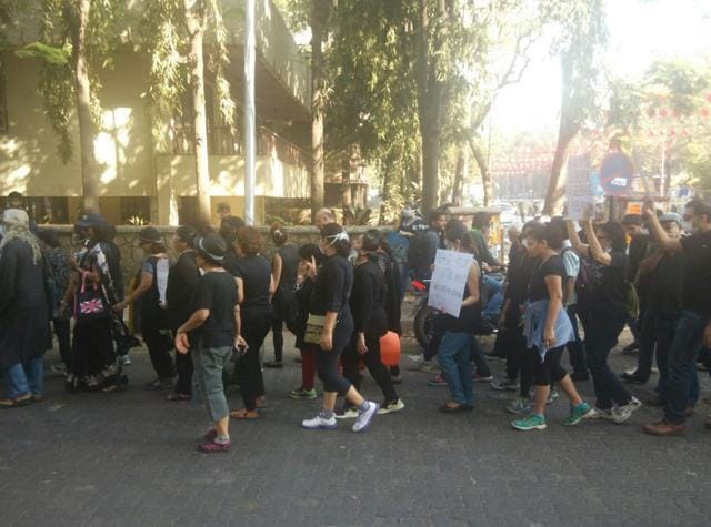 During the agitation on Tuesday morning, people from as far as Andheri, Wadala and Navi Mumbai had come down after the smog had spread to different ends of the city. “As a senior citizen, I realise that I may not have much time but I am here today to safeguard the future of my family and demand breathable air for them. I do not want my grandchildren to develop lung related ailments for no fault of their own,” said 72-year-old Uttam Jadhav, resident of Govandi.