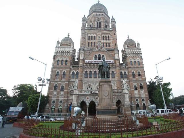 The official also said that the BMC’s major source of revenue — octroi — will continue for another year and that no revenue shortfall is expected. (File Photo) The official also said that the BMC’s major source of revenue — octroi — will continue for another year and that no revenue shortfall is expected. (File Photo)
