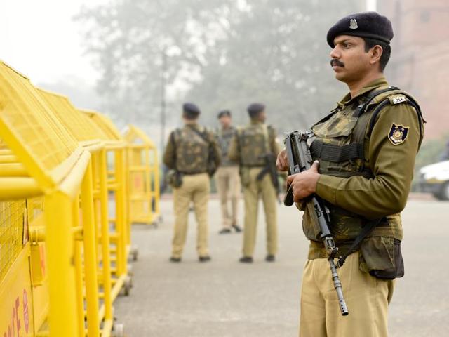 The woman refused to clear the PM convoy’s path outside PMO, saying she was not being allowed to meet the prime minister. (HT file photo |Sonu Mehta) The woman refused to clear the PM convoy’s path outside PMO, saying she was not being allowed to meet the prime minister. (HT file photo |Sonu Mehta)