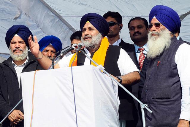 Deputy CM and SAD president Sukhbir Singh Badal during election campaign at Deenewal village in Khadoor Sahib on Thursday.(HT photo)