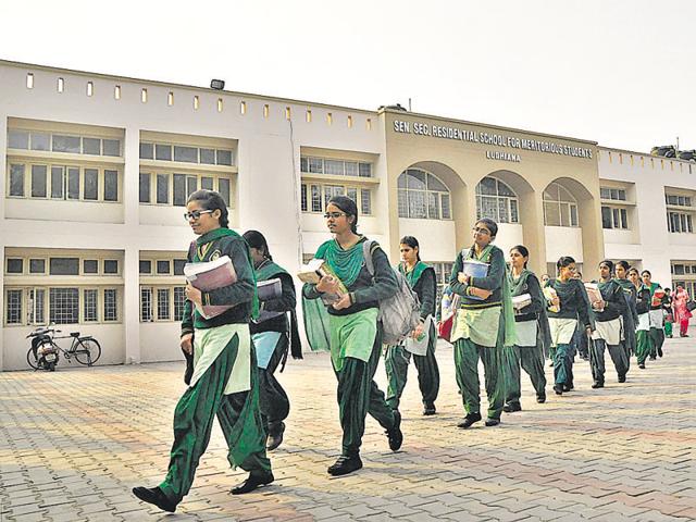 Almost a week after the Punjab government gave the nod to the appointment of nine retired army officers as principals, it has come to light that the government did this after it failed to find suitable academics for the post.(Sikander Singh Chopra/HT Photo) Almost a week after the Punjab government gave the nod to the appointment of nine retired army officers as principals, it has come to light that the government did this after it failed to find suitable academics for the post.(Sikander Singh Chopra/HT Photo)