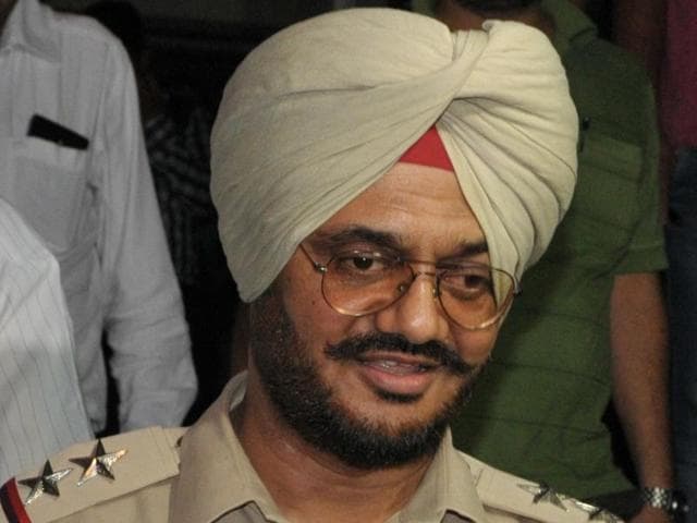The suspended sub-inspector Surinder Bhardwaj (HT File Photo) The suspended sub-inspector Surinder Bhardwaj (HT File Photo)