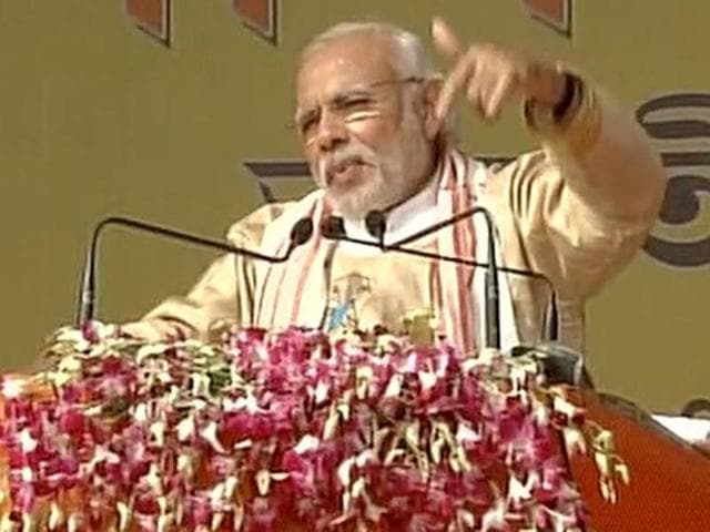 Prime Minister Narendra Modi addressing a public rally at Moran in Assam on Friday.(ANI) Prime Minister Narendra Modi addressing a public rally at Moran in Assam on Friday.(ANI)