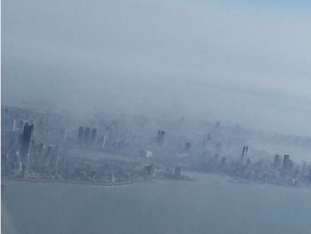 Amitabh also shared their family Maldives trip and said how they went from smog-filled Mumbai... (Twitter) 