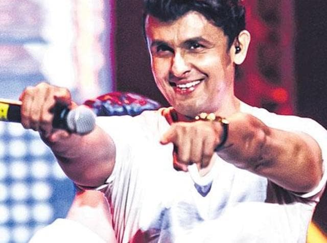 Sonu Nigam’s in-flight concert prompted Jet Airways to ground the entire cabin crew of the flight. The singer has defended his impromptu performance while calling the airline’s decision ‘real intolerance’. (HT Photo) Sonu Nigam’s in-flight concert prompted Jet Airways to ground the entire cabin crew of the flight. The singer has defended his impromptu performance while calling the airline’s decision ‘real intolerance’. (HT Photo)