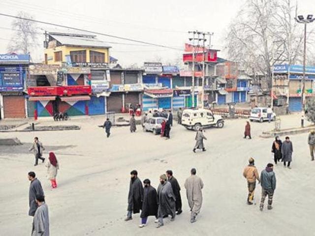 Electronic surveillance in J&K is, in any case, very robust following a quarter century of counterinsurgency operations and thus it is difficult to envisage the purpose this survey would serve beyond being an instrument of intimidation. (Waseem Andrabi/HT File Photo)