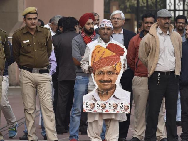 As the AAP government led by chief minister Arvind Kejriwal completes a year in office, there will be lakhs of people like Sharma who would have benefitted from the AAP government’s largesse.(Sanjeev Verma/ HT Photo)