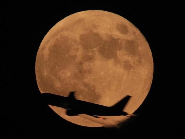 Team Indus won the $1-million prize in January 2015 for developing a robot that can safely land on the surface of the moon, travel 500 metres over the lunar surface, and send Mooncasts. (AP) Team Indus won the $1-million prize in January 2015 for developing a robot that can safely land on the surface of the moon, travel 500 metres over the lunar surface, and send Mooncasts. (AP)