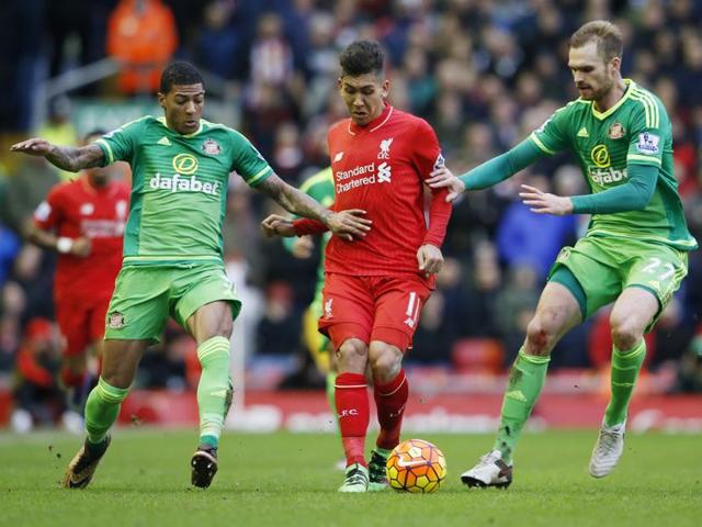 Liverpool's Roberto Firmino looks dejected after a missed chance during the EPL game against Sunderland at Anfield on February 6, 2016. (Reuters Photo) Liverpool's Roberto Firmino looks dejected after a missed chance during the EPL game against Sunderland at Anfield on February 6, 2016. (Reuters Photo)