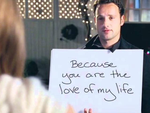 “To me, you are perfect and my wasted heart will love you until you look like this (a decomposed body).” You may not always get the girl, doesn’t mean you won’t tell her what in is your heart. Love Actually had so many love stories but this scene is the most iconic. (YouTube) “To me, you are perfect and my wasted heart will love you until you look like this (a decomposed body).” You may not always get the girl, doesn’t mean you won’t tell her what in is your heart. Love Actually had so many love stories but this scene is the most iconic. (YouTube)