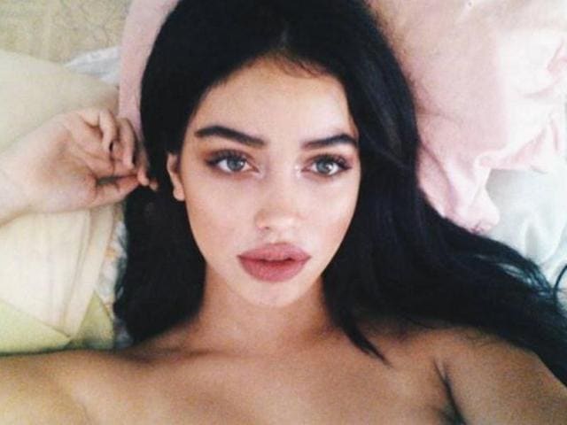 17-year-old Cindy Kimberly is a Spanish student who makes £3 (that’s about $4.3)-an-hour for her side hustle as a babysitter. (Instagram)