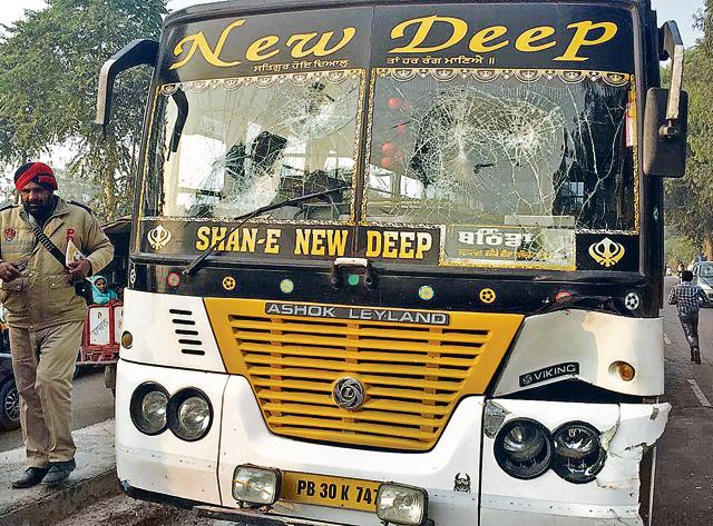 Ram Het, 33, was killed when he was hit by a bus (PB 30 K 7478) of New Deep transport company on Tuesday evening. The transport firm is owned by Hardeep Singh ‘Dimpy’ Dhillon, Akali leader and party’s halqa in-charge from Gidderbaha.(Sanjeev Kumar/HT Photo)