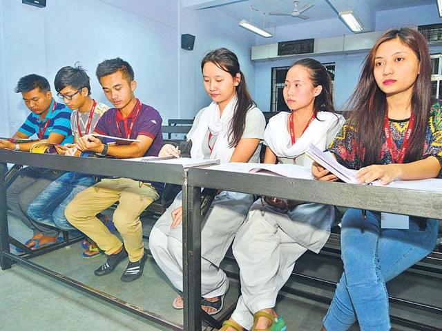 Kota district administration and coaching institutes have taken a slew of measures to provide better learning environment to students and keep them de-stressed. (Agencies/HT file photo) Kota district administration and coaching institutes have taken a slew of measures to provide better learning environment to students and keep them de-stressed. (Agencies/HT file photo)