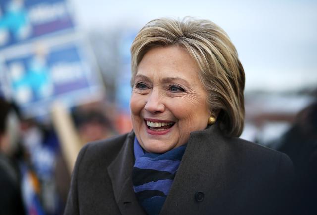 Hillary Clinton greets voters outside of a polling station at Fairgrounds Junior High School on February 9, 2016 in Nashua, New Hampshire. Clinton quickly conceded defeat after US media reported that Bernie Sanders had won the preliminary polling. (AFP Photo) Hillary Clinton greets voters outside of a polling station at Fairgrounds Junior High School on February 9, 2016 in Nashua, New Hampshire. Clinton quickly conceded defeat after US media reported that Bernie Sanders had won the preliminary polling. (AFP Photo)