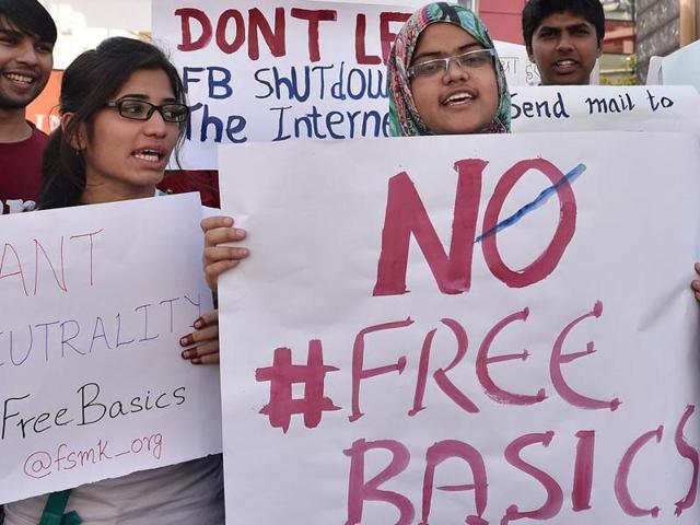 Demonstrators of Free Software Movement Karnataka hold placards during a protest against Facebook's Free Basics initiative in Bangalore.(AFP Photo) Demonstrators of Free Software Movement Karnataka hold placards during a protest against Facebook's Free Basics initiative in Bangalore.(AFP Photo)