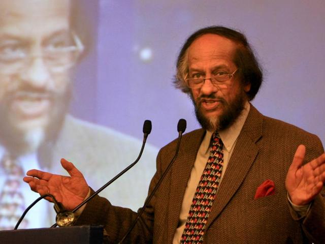 Teri vice-chairman RK Pachauri at his office at India Habitat Centre.(HT File Photo)