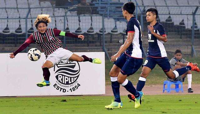 Sanjoy Sen had earlier criticised the tight scheduling of domestic matches after Mohun Bagan’s victory over Tampines Rovers of Singapur in AFC cup Champions League.(HT File Photo/Ashok Nath Dey) Sanjoy Sen had earlier criticised the tight scheduling of domestic matches after Mohun Bagan’s victory over Tampines Rovers of Singapur in AFC cup Champions League.(HT File Photo/Ashok Nath Dey)